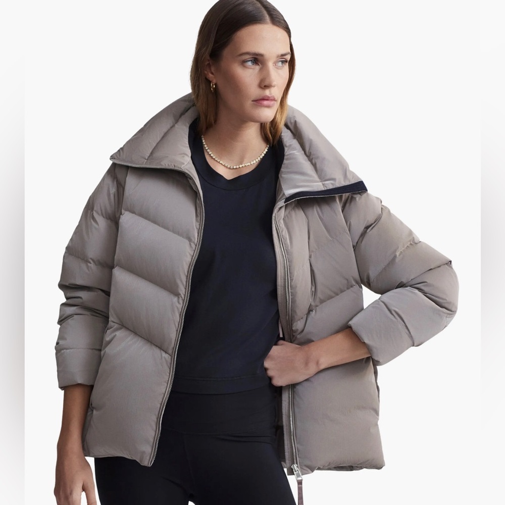 Varley Alena 700 Fill Power Down Puffer Gray Jacket Outerwear Women’s Size M
